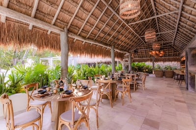 Luxury Villa Photo #16