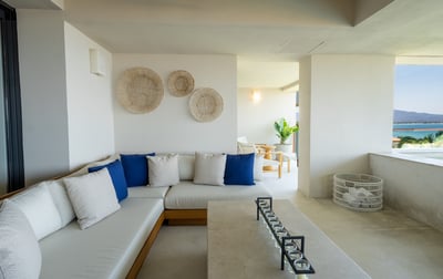 Luxury Villa Photo #4