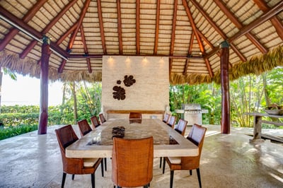 Luxury Villa Photo #17