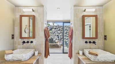 Luxury Villa Photo #46