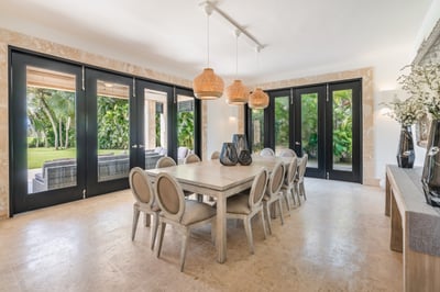 Luxury Villa Photo #17