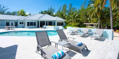 Luxury Villa Photo #4