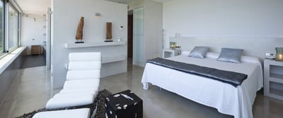 Luxury Villa Photo #22