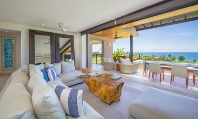 Luxury Villa Photo #13