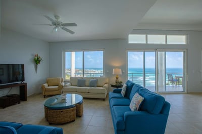 Luxury Villa Photo #10