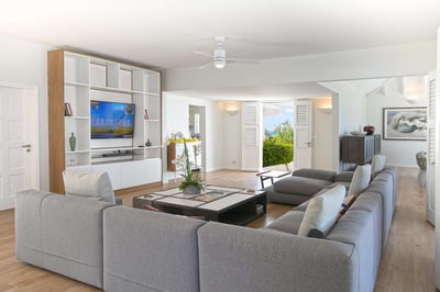 Luxury Villa Photo #11