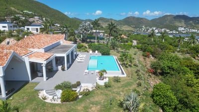 Luxury Villa Photo #50