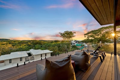 Luxury Villa Photo #7