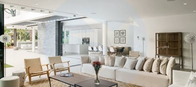 Luxury Villa Photo #15