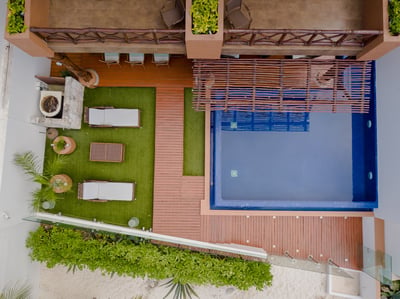Luxury Villa Photo #7