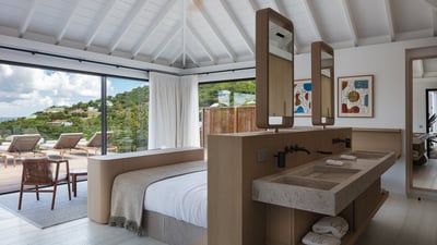 Luxury Villa Photo #37