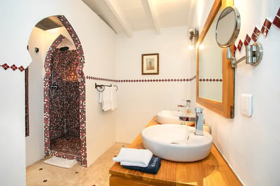 Luxury Villa Photo #25