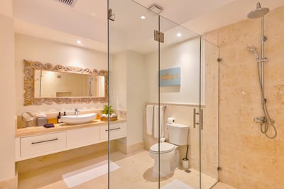 Luxury Villa Photo #44