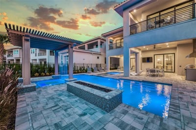 Luxury Villa Photo #9