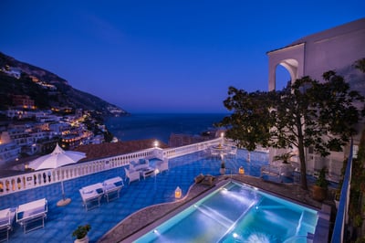 Luxury Villa Photo #11