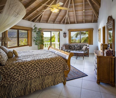 Luxury Villa Photo #27