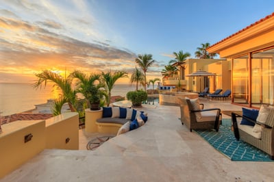 Luxury Villa Photo #15
