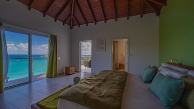 Luxury Villa Photo #37