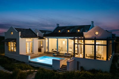 Luxury Villa Photo #8