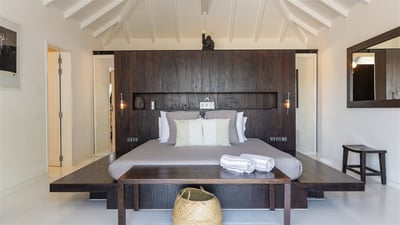 Luxury Villa Photo #22