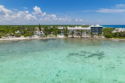 Luxury Villa Photo #52