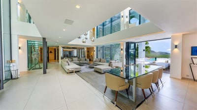 Luxury Villa Photo #49
