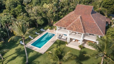 Luxury Villa Photo #4