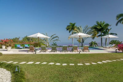 Luxury Villa Photo #7