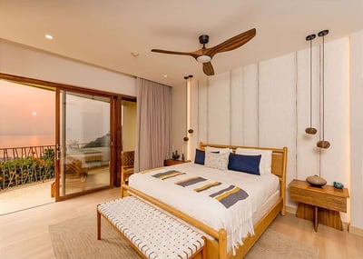 Luxury Villa Photo #16