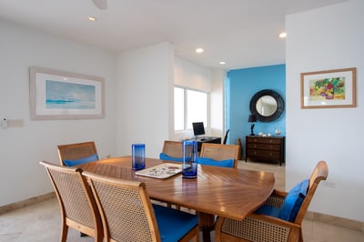 Luxury Villa Photo #14