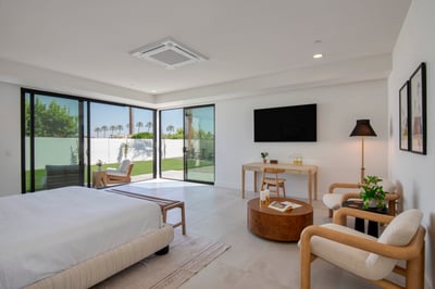 Luxury Villa Photo #27