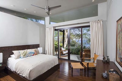 Luxury Villa Photo #28