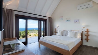 Luxury Villa Photo #37