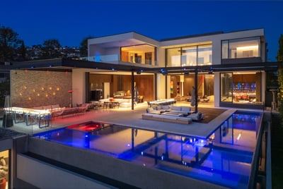 Luxury Villa Photo #3