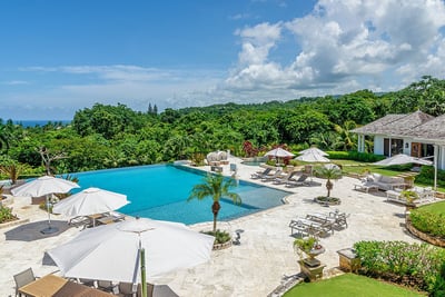 Luxury Villa Photo #4