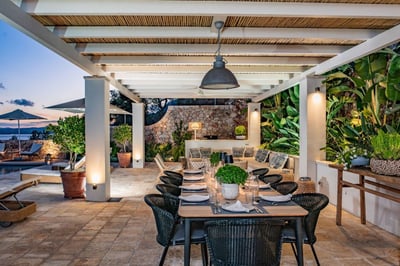 Luxury Villa Photo #10