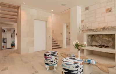 Luxury Villa Photo #17