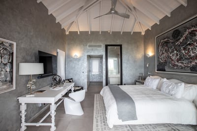Luxury Villa Photo #29