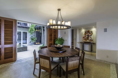 Luxury Villa Photo #26