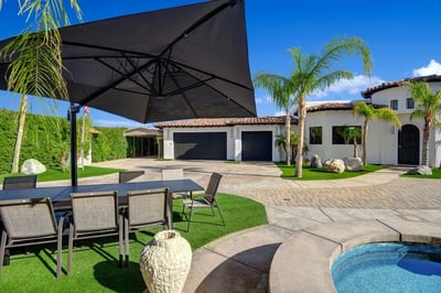 Luxury Villa Photo #4