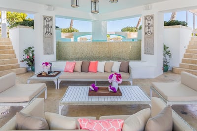 Luxury Villa Photo #34
