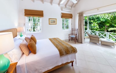 Luxury Villa Photo #12