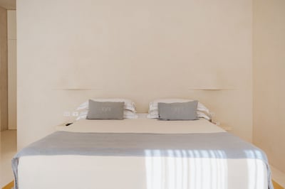 Luxury Villa Photo #32