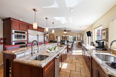 Luxury Villa Photo #22