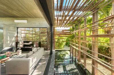 Luxury Villa Photo #17