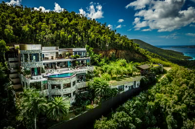 Luxury Villa Photo #3