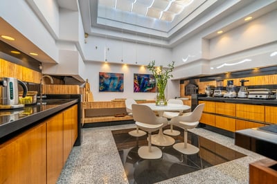 Luxury Villa Photo #25