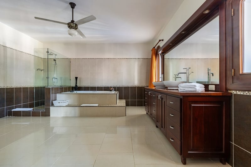 Colonial Beach Villa