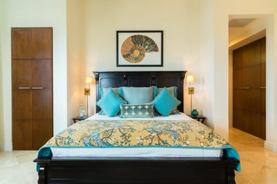 Luxury Villa Photo #9