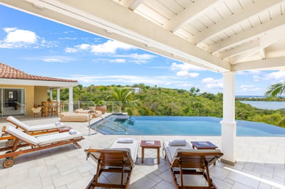 Luxury Villa Photo #9